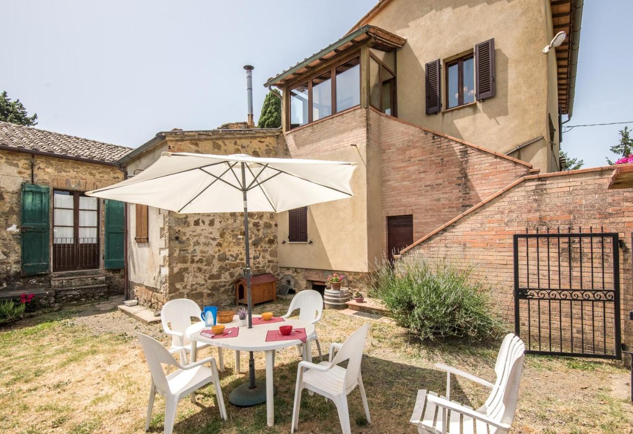 Casa Vacanze Del Borgo Монталчино Екстериор снимка